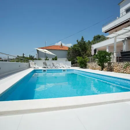 Charming Modern House With The New Swimming Pool - Maya 2 아파트