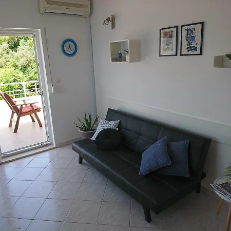 Charming Modern House With The New Swimming Pool - Maya 2 Apartment