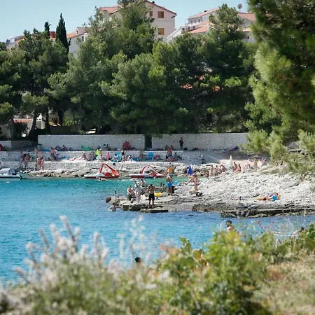 Charming Modern House With The New Swimming Pool - Maya 2 Apartament Trogir